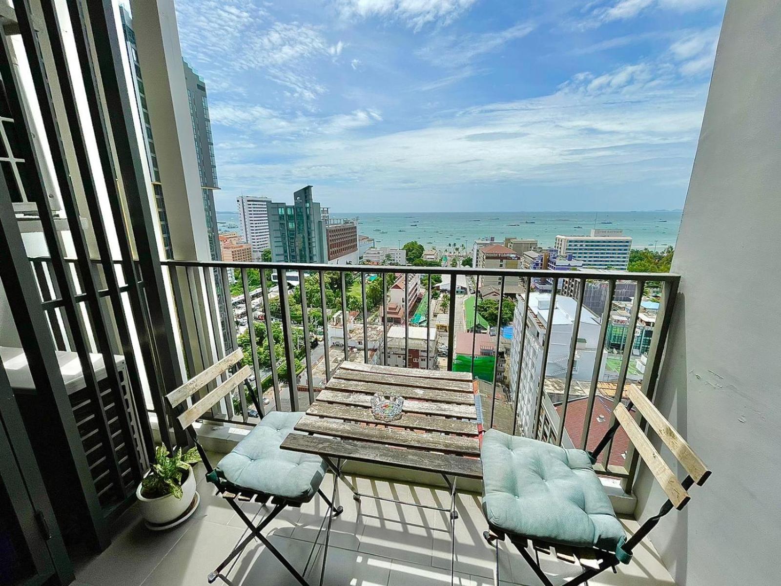Apartament The Base Deluxe Pattaya Zewnętrze zdjęcie